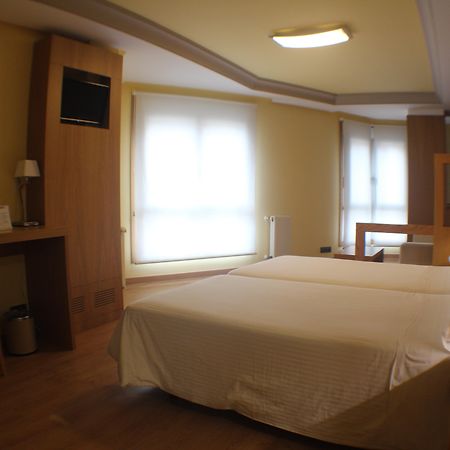 Hotel Nordés Burela Esterno foto